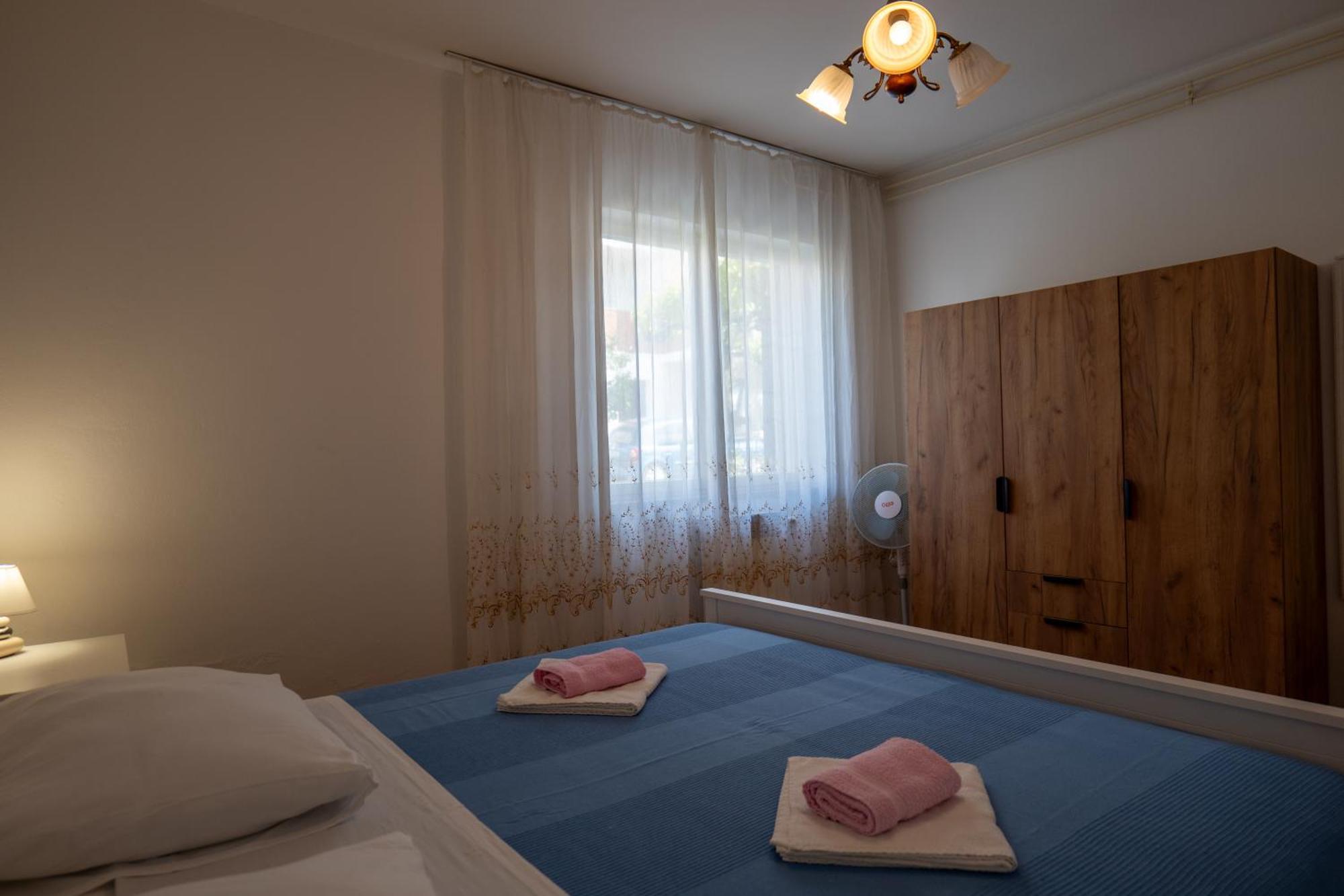 Irena'S Place A2 โรวีน ภายนอก รูปภาพ